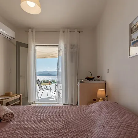 Dionysus House And Ariadne Holiday home *