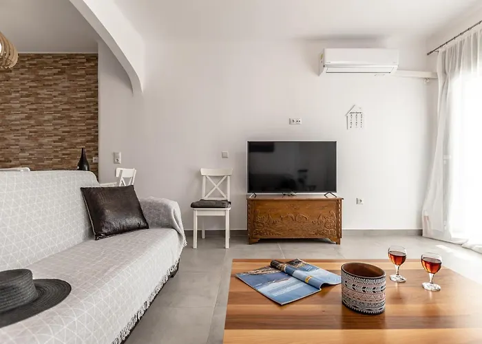 Dionysus House&ariadne *